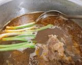 Hình bước làm 1 của món Bún Bò Huế(Xương Bò)