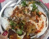 A picture of step 4 of Aloo tikki chat.