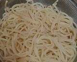 A picture of step 1 of Spagetti Aglio E Olio.