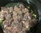 Foto del paso 3 de la receta: Hígado de ternera con verduras y tomate