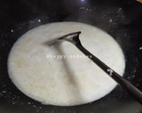 Foto langkah ke 2 dari resep Gulai Putih Kentang Telur.