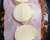 Foto del paso 6 de la receta: Milanesa a la napolitana con cebollas caramelizadas