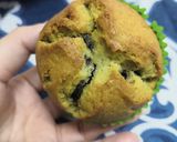 Hình bước làm 8 của món Muffin 2 lớp rau chùm ngây và chocolate