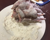 Foto del paso 4 de la receta: Codornices guisadas con robellones y colmenillas