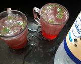 A picture of step 3 of Roohafza Mojito.