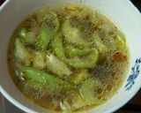 Hình bước làm 2 của món Canh mướp nấu nấm