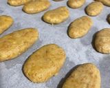 Foto del passaggio 4 della ricetta BISCOTTI DA INZUPPO come in panificio…SENZA BURRO ed AMMONIACA