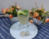 A picture of step 3 of Litchi mojito mocktail / litchi squash.