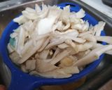 Foto del paso 1 de la receta: Caldo de setas 🍲