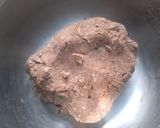 A picture of step 2 of Ragi kozhukatta ragi steamed dumplings.