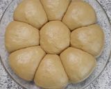 Foto del paso 3 de la receta: Bollos de pan con crema de leche😋😋😘
