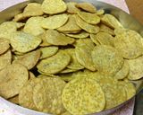 A picture of step 16 of Masala Mathri.