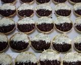 Foto langkah ke 2 dari resep Martabak mini bersarang.