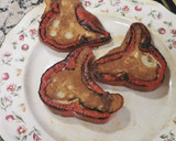 Foto del paso 4 de la receta: Montadito de pavo, pimiento, tortilla y cebolla caramelizada