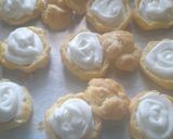 Foto langkah ke 8 dari resep Soes Strawberry.