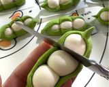 A picture of step 10 of Pea-Shaped Steamed Buns(豆荚馒头）.