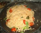 Foto del paso 3 de la receta: Pasta estilo mediterránea con albóndiguitas