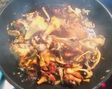 Foto del paso 5 de la receta: Tortilla de gambas con Rossinyols y Camagrocs