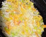 A picture of step 5 of Maggi omelet.