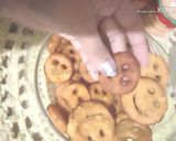 A picture of step 3 of Crispy potato smiley.