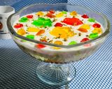 A picture of step 10 of Custard Trifle.