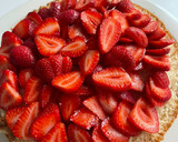 Foto del paso 4 de la receta: Torta de cumpleaños con bizcochuelo exquisita en Essen