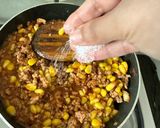 Foto langkah ke 3 dari resep Tumis jagung daging.