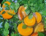 Foto langkah ke 6 dari resep Sayur Bening Daun Kelor.