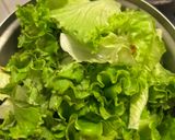 Foto del passaggio 1 della ricetta Crema di lattuga gentilina