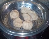 A picture of step 32 of North eastern hot momos with tangy chutney.
