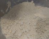 A picture of step 2 of Pie Crust.