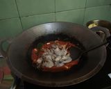 Foto langkah ke 3 dari resep Udang Saus Padang.