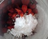 स्ट्रॉबेरी शेक(stawrberry shake recipe in hindi) रेसिपी चरण 2 फोटो
