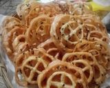 Foto langkah ke 5 dari resep Kembang Goyang.