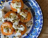 A picture of step 4 of 🍑 Baked apricots, ricotta, pistacio, honey.