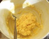 Foto langkah ke 2 dari resep Double Milky Cookies.