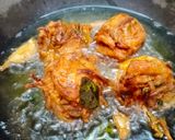 A picture of step 4 of Tea Stall Onion Bonda.