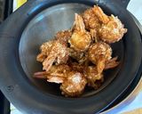A picture of step 5 of Crispy Shrimp Balls with Sauce.