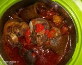 A picture of step 2 of Cowleg pepper soup 🍲.