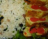 Foto langkah ke 7 dari resep Bekal Anak Praktis, Omelet gulung dan Nasi kangkung.