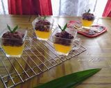 Foto langkah ke 5 dari resep Puding Biskuit dgn Coklat Lumer.