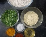 મેથી ના થેપલા (Methi Thepla Recipe In Gujarati) રેસીપી સ્ટેપ1ફોટો