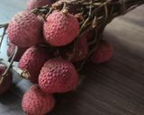 A picture of step 1 of Litchi juice.