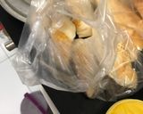 Hình bước làm 5 của món Cá hồi áp chảo sốt chanh dây