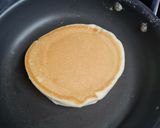 A picture of step 8 of Fluffy Japanese Pancakes.
