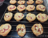 Foto del paso 9 de la receta: Palmeritas de hojaldre con mortadela y queso