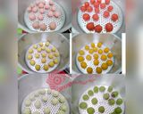 Foto langkah ke 3 dari resep Rainbow Steamed Cassava (Cilok Pelangi).