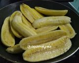Foto langkah ke 2 dari resep Risol Pisang Coklat.