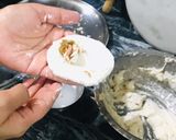 A picture of step 4 of Deep fried stuffed Vada with curd.