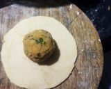 A picture of step 3 of Alu Broccoli Paratha.